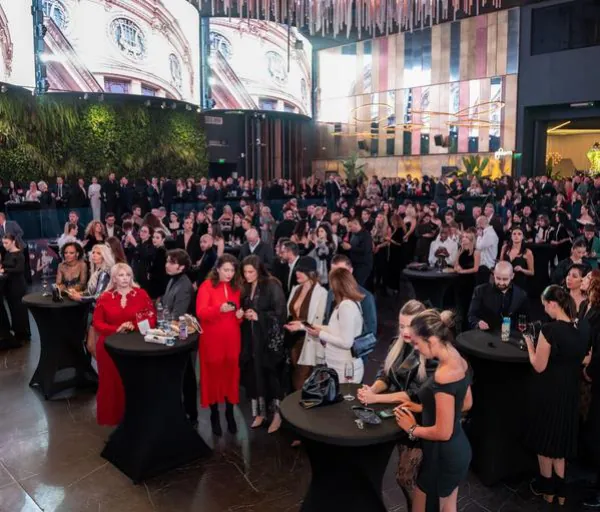 Invitați la Luxury Gala